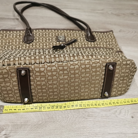 Giani Bernini handbag with many compartments - Picture 10 of 11